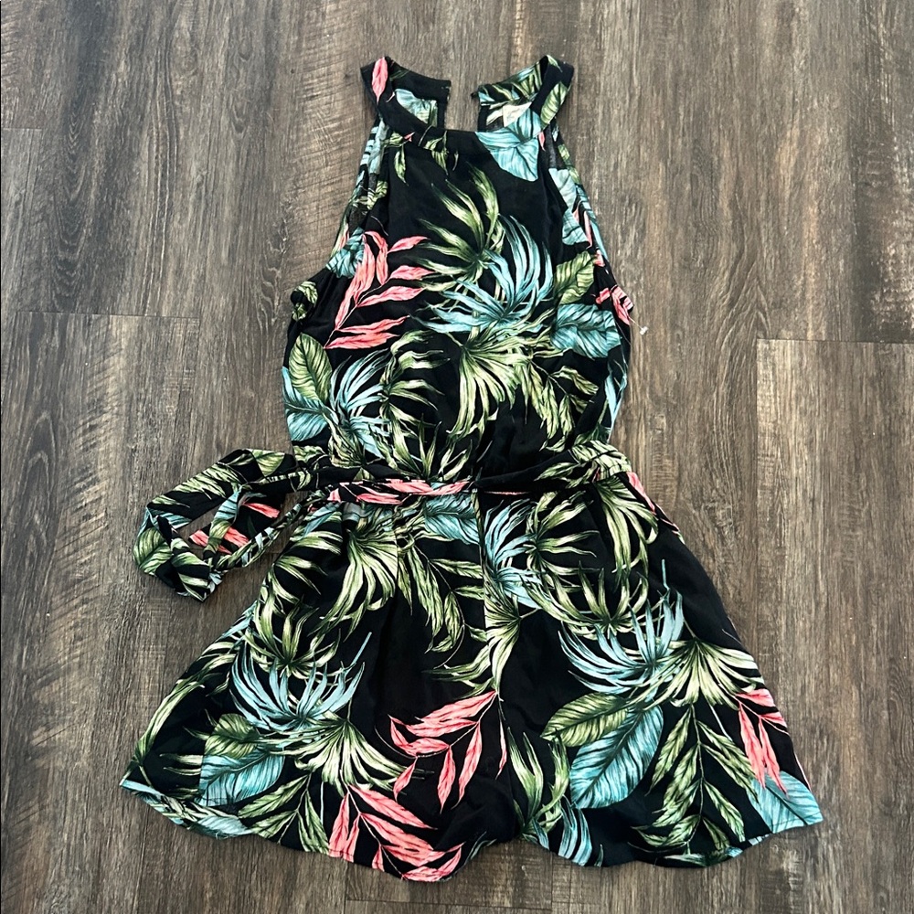 Blue Rain Women's Casual Shorts with Leaf Print